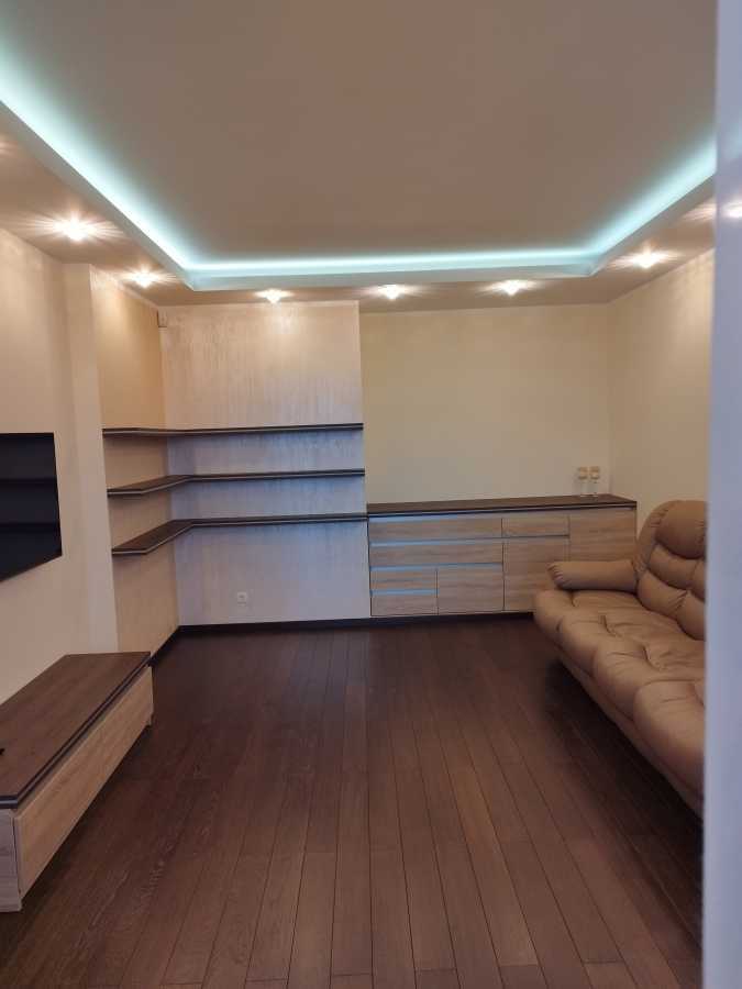 Аренда 2-комнатной квартиры 91 м², Юрия Кондратюка ул., 3