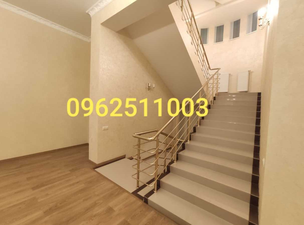 Аренда дома 850 м², Редутная ул.