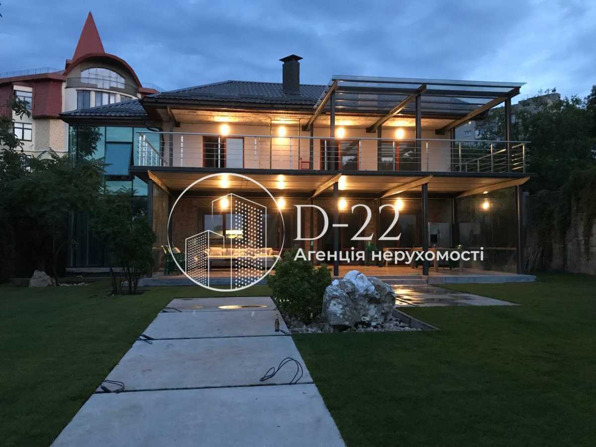Продажа дома 300 м², Огородная ул., 28