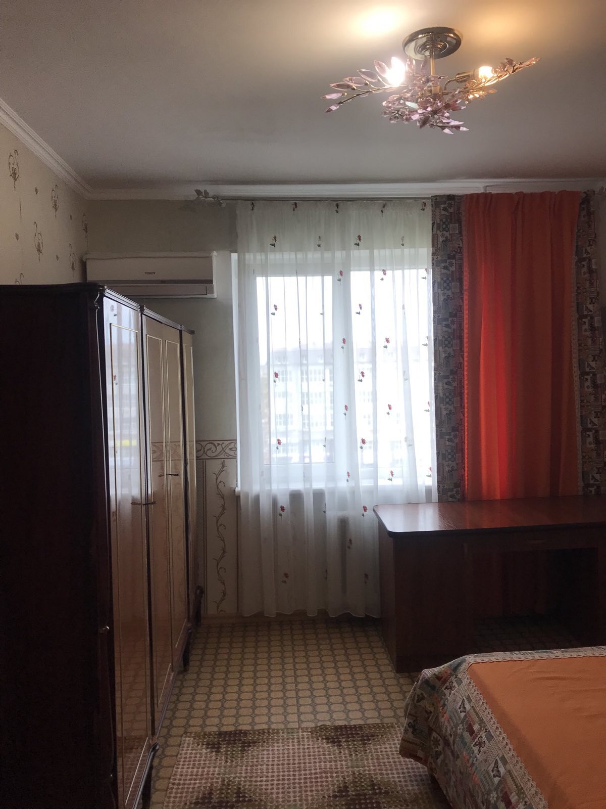 Оренда 2-кімнатної квартири 50 м², Академіка Глушко просп., 36
