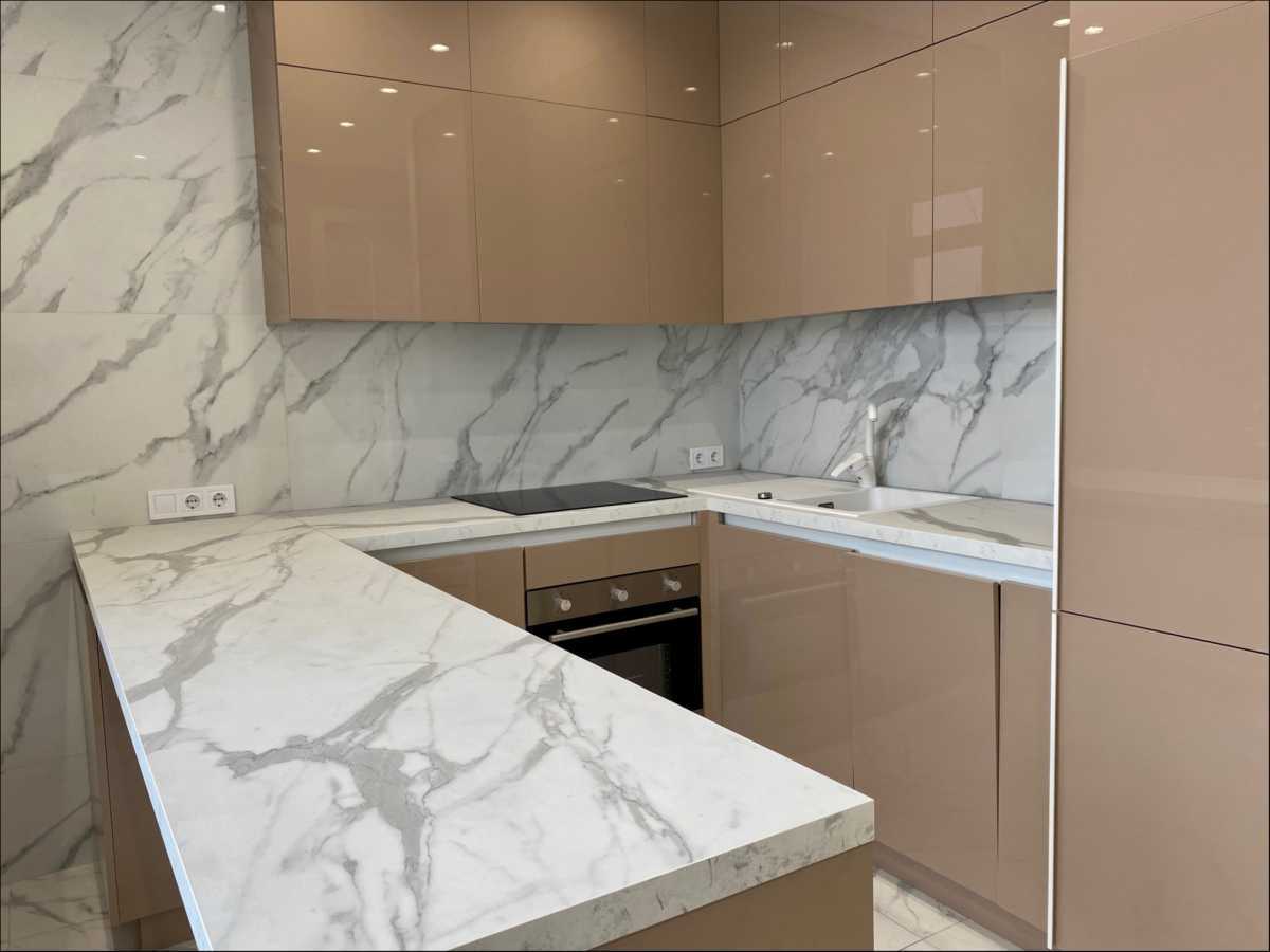Продажа 2-комнатной квартиры 62 м², Каховская ул., 62А
