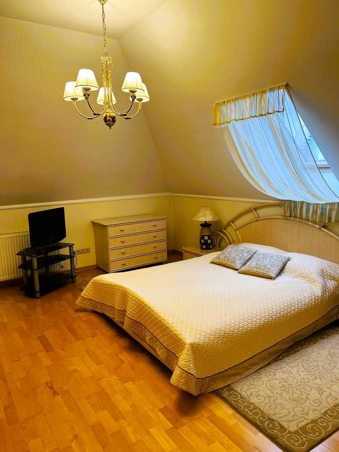 Аренда дома 200 м², Абрикосова