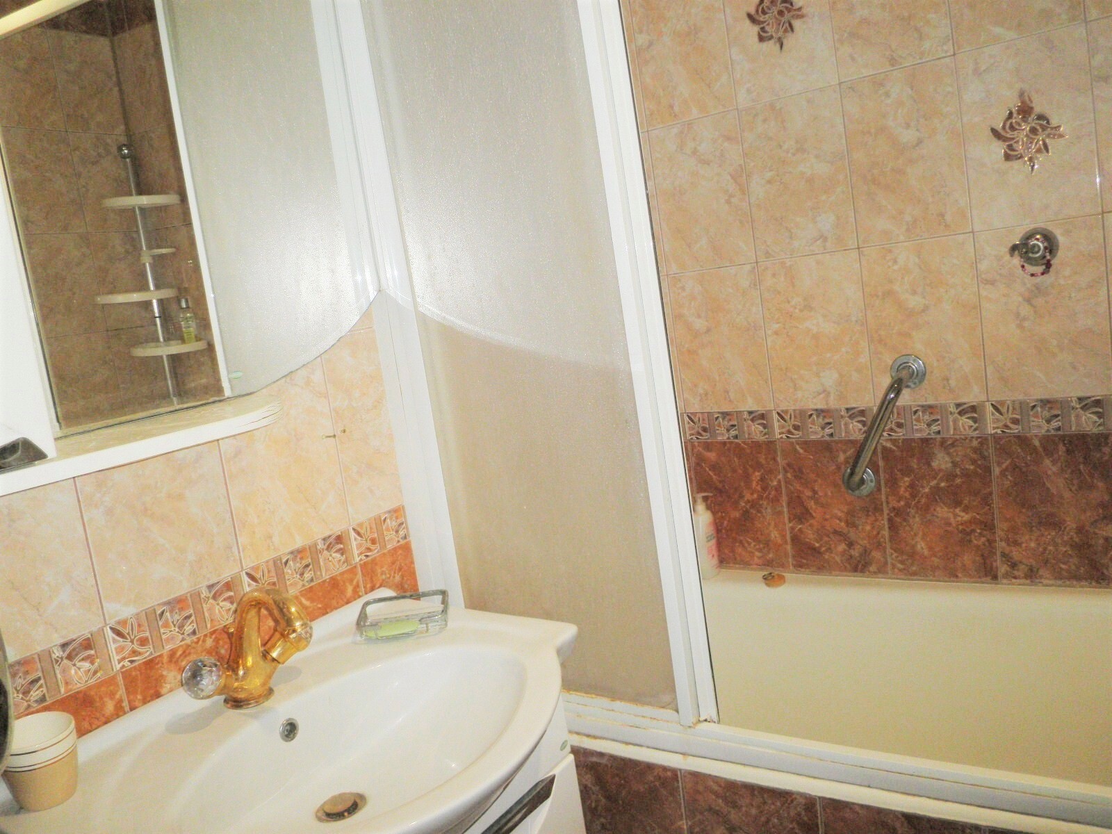 Продажа 3-комнатной квартиры 67 м², Александра Невского ул., 15