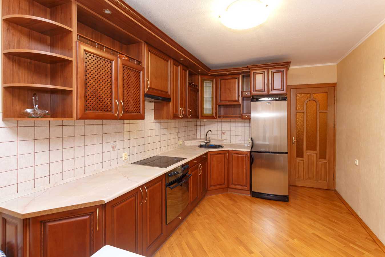 Аренда 3-комнатной квартиры 100 м², Декабристов ул., 12/37