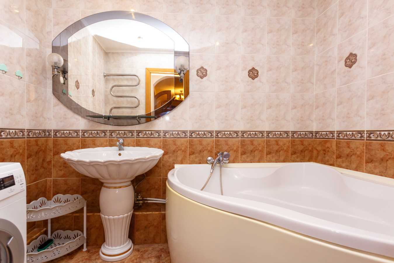 Аренда 3-комнатной квартиры 100 м², Декабристов ул., 12/37