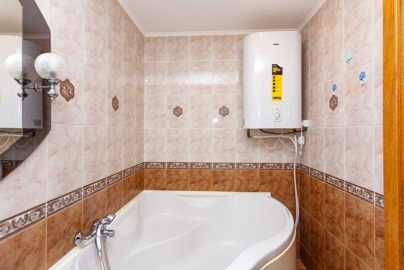 Аренда 3-комнатной квартиры 100 м², Декабристов ул., 12/37