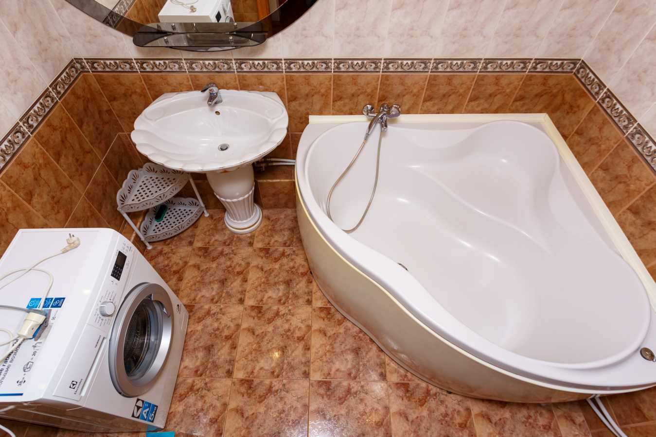 Аренда 3-комнатной квартиры 100 м², Декабристов ул., 12/37