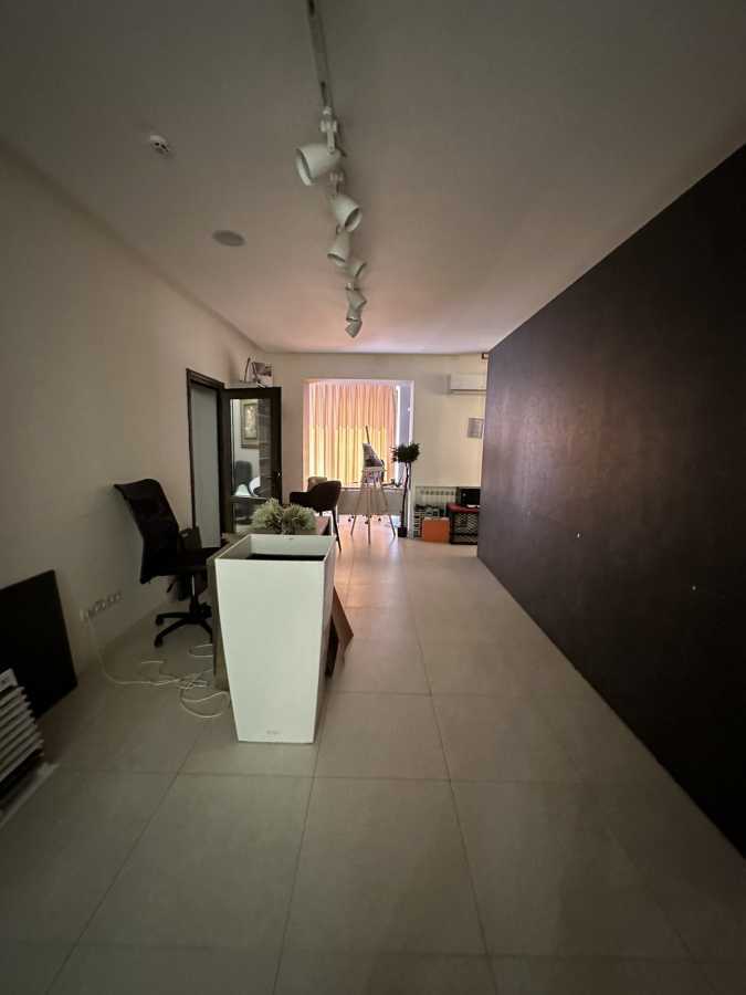 Оренда офісу 200 м², Маршала Тимошенка вул., 21