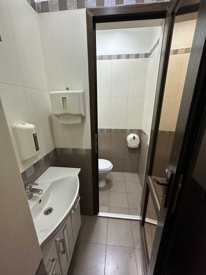 Оренда офісу 200 м², Маршала Тимошенка вул., 21