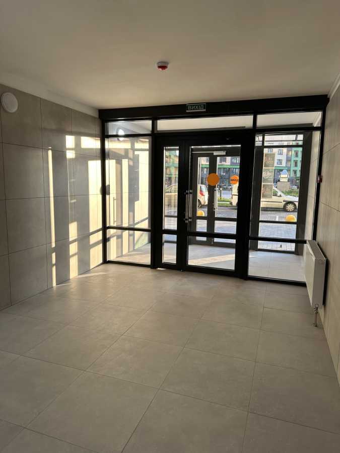 Продажа 2-комнатной квартиры 75 м², Михаила Максимовича ул., 32Б