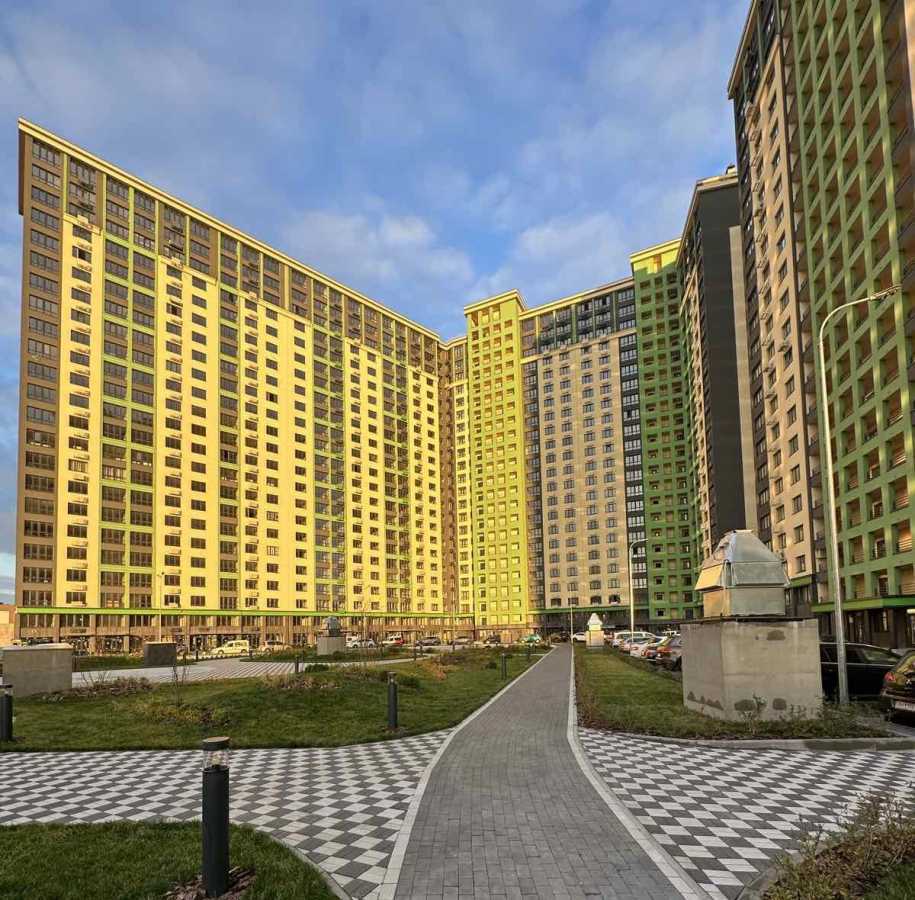 Продажа 2-комнатной квартиры 75 м², Михаила Максимовича ул., 32Б