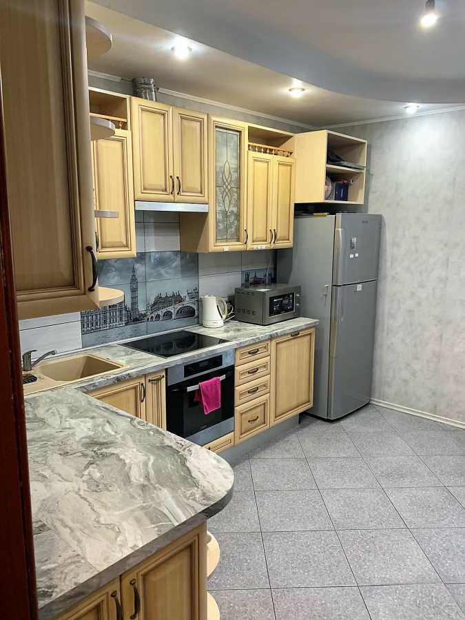 Продажа 3-комнатной квартиры 96 м², Степана Руданского ул., 4-6
