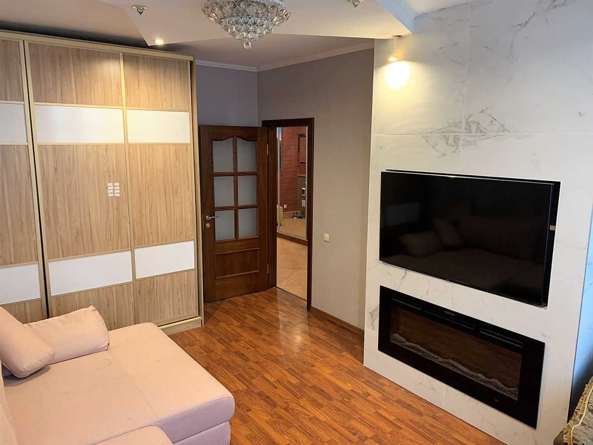 Продажа 3-комнатной квартиры 96 м², Степана Руданского ул., 4-6