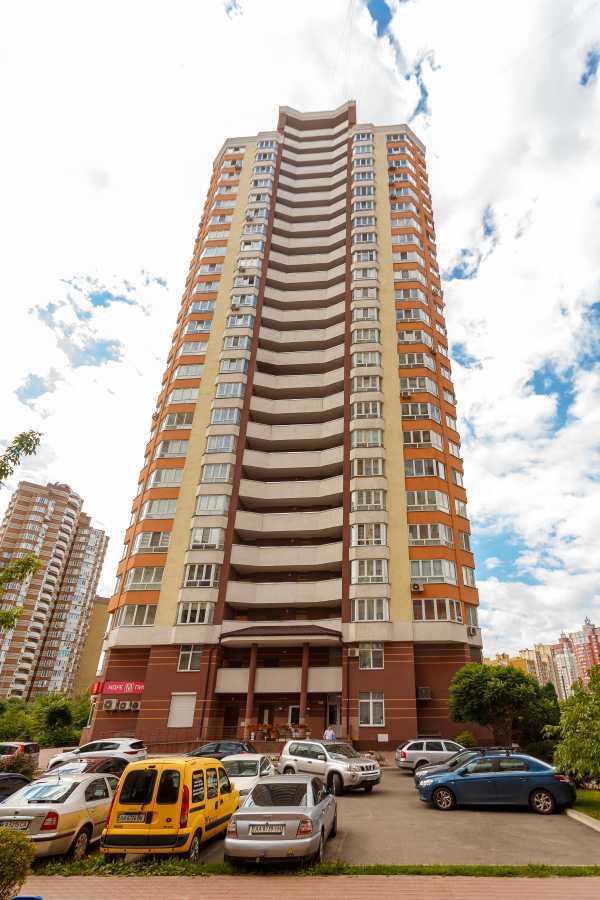 Продаж 1-кімнатної квартири 53 м², Анни Ахматової вул., 32/18