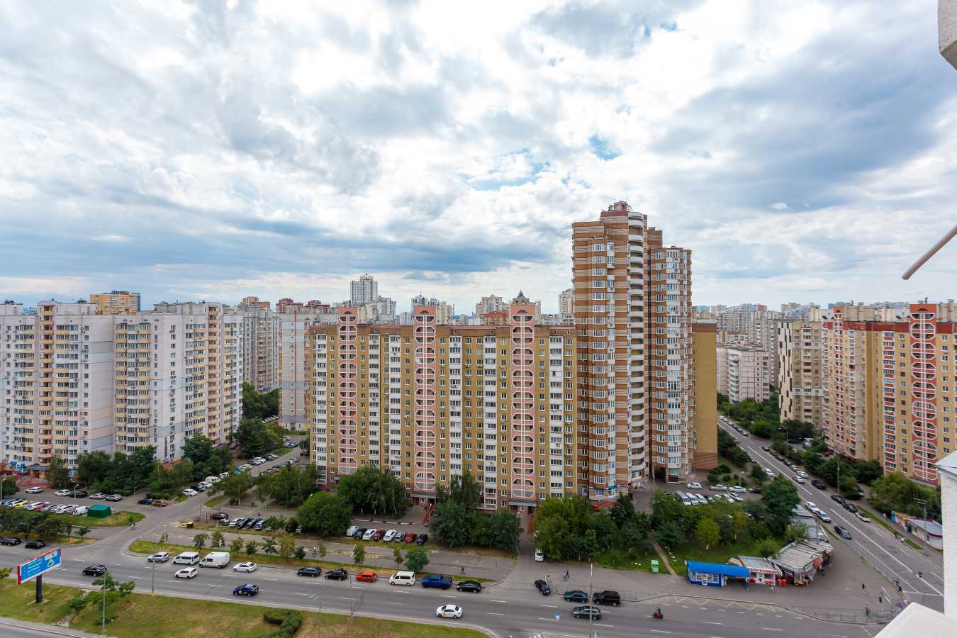 Продаж 1-кімнатної квартири 53 м², Анни Ахматової вул., 32/18