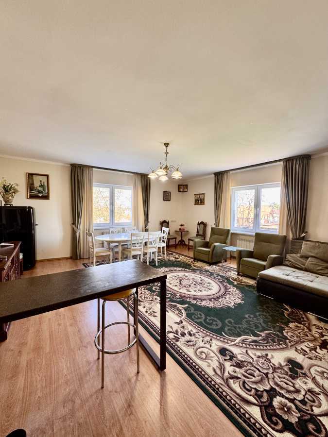 Продажа дома 298.4 м², Озерна