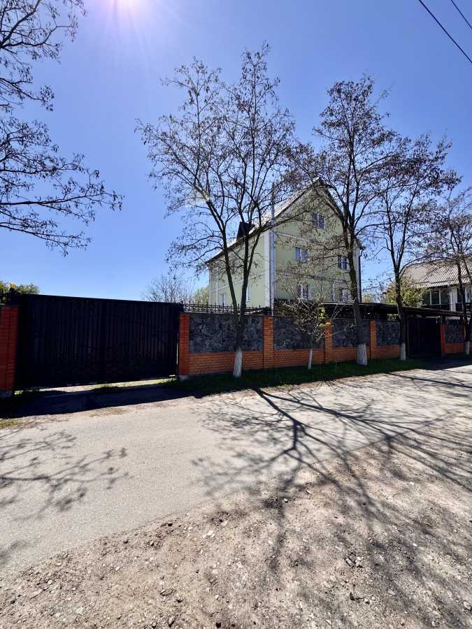 Продажа дома 298.4 м², Озерна