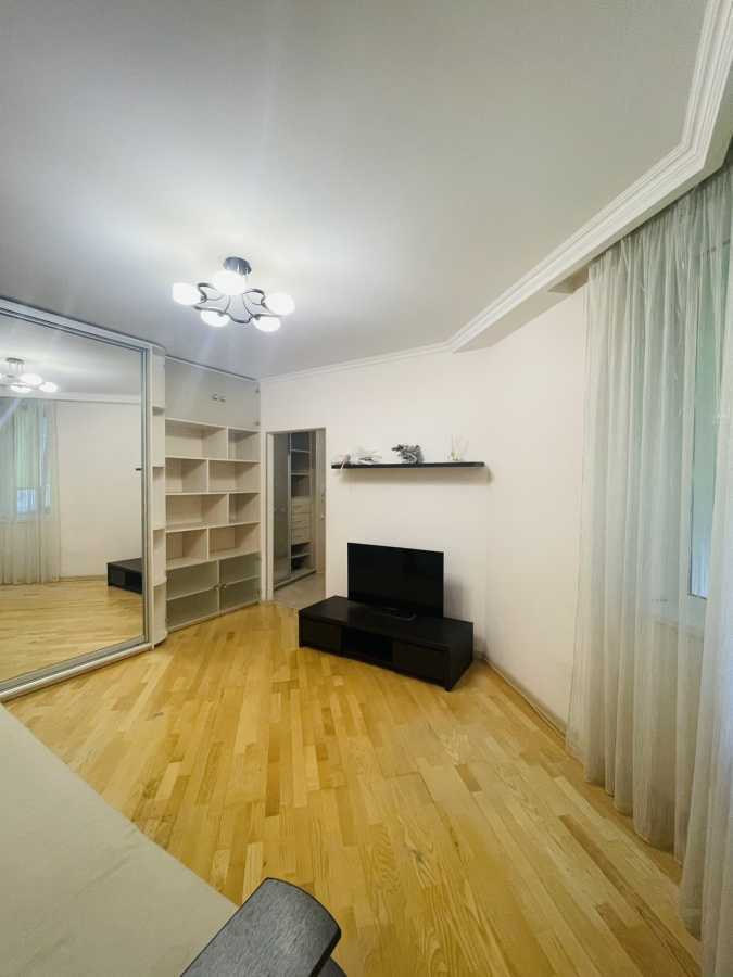 Оренда 1-кімнатної квартири 42 м², Вишгородська вул., 45/4