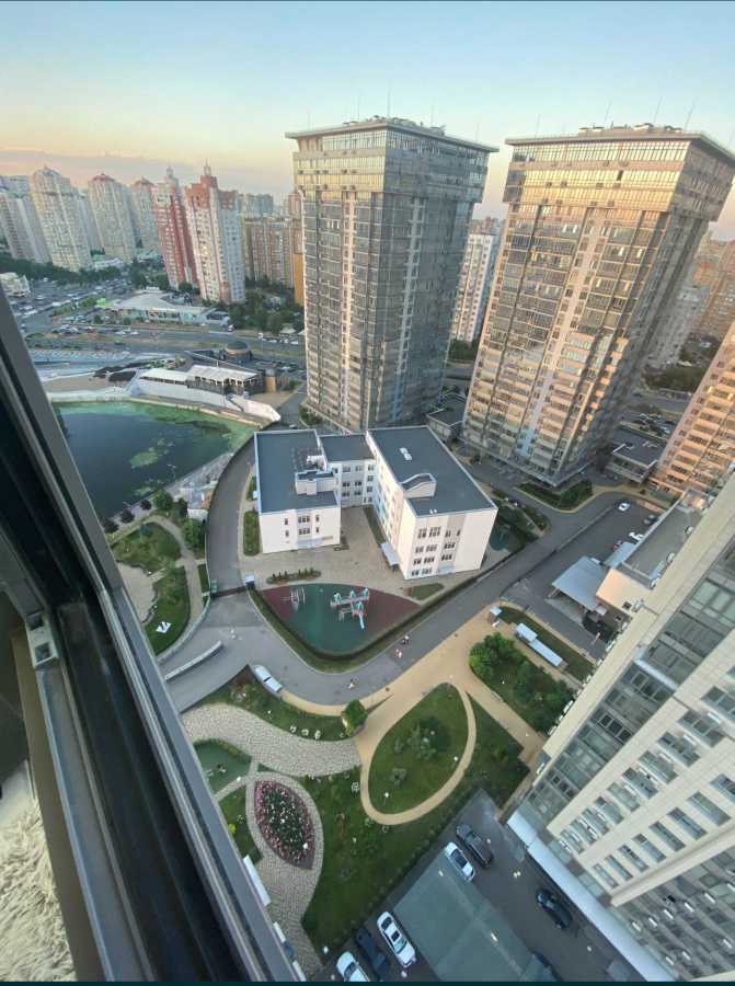 Продаж 2-кімнатної квартири 57 м², Трускавецька вул., 4Б