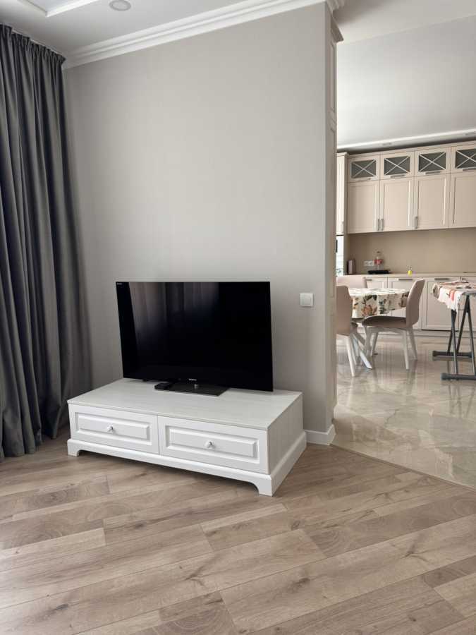 Продажа 4-комнатной квартиры 127 м², Победы просп., 67