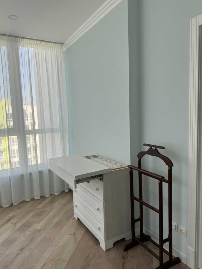 Продажа 4-комнатной квартиры 127 м², Победы просп., 67