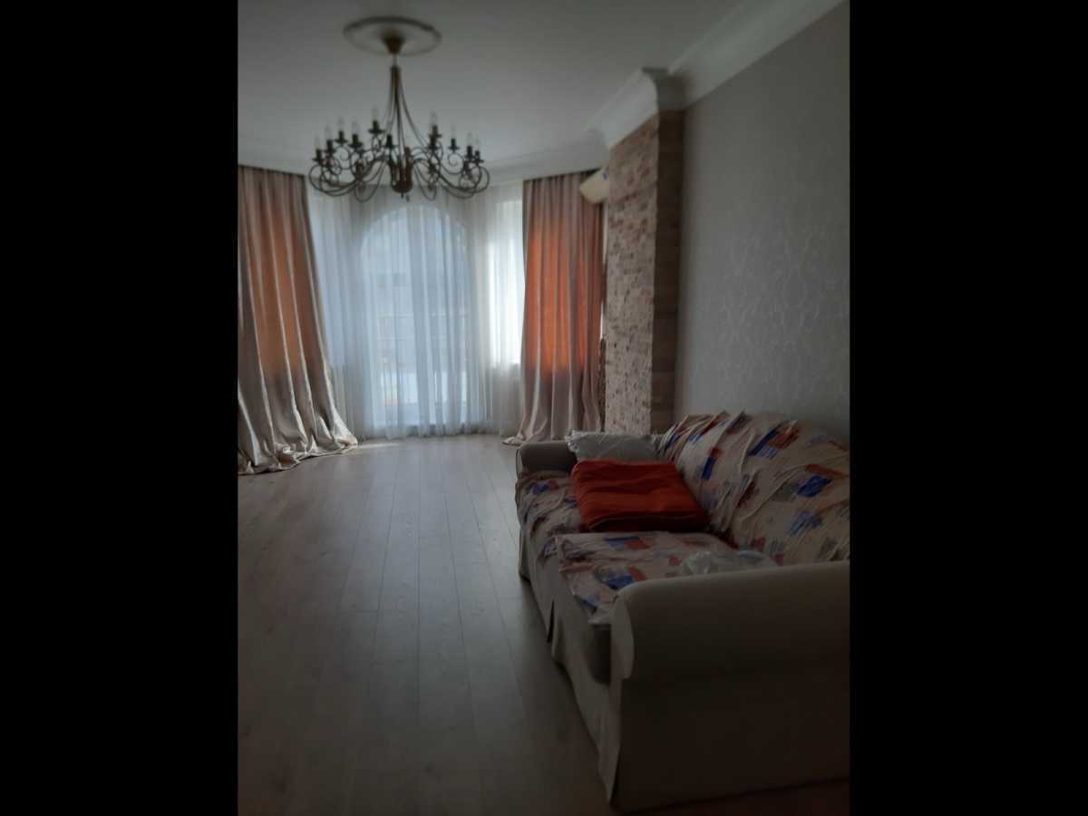 Продажа 2-комнатной квартиры 86 м², Полтавская ул., 10