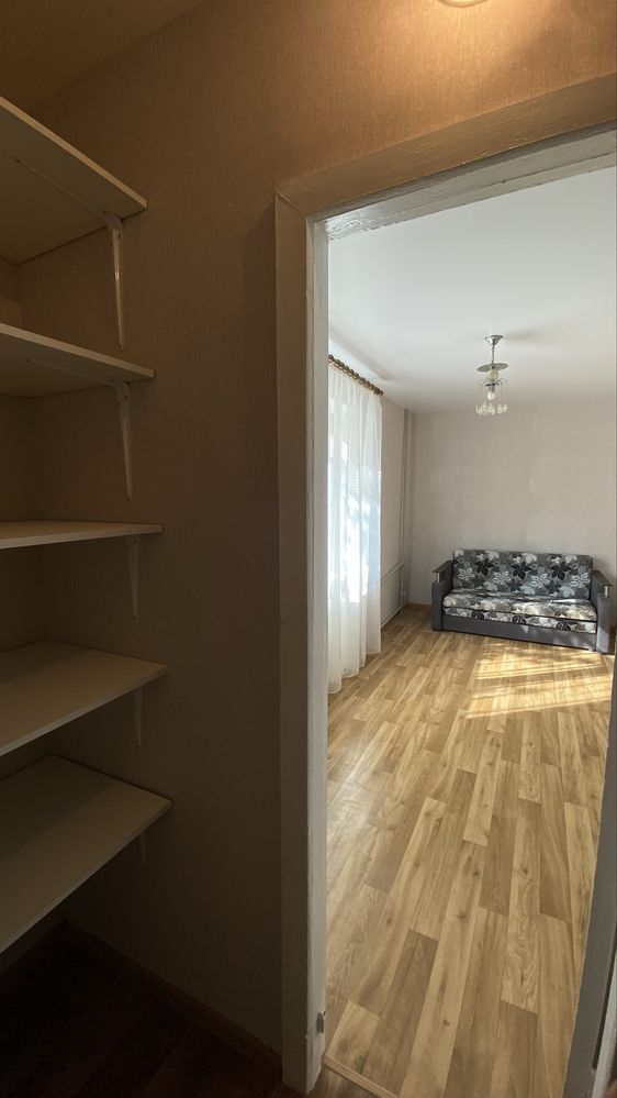 Продажа 2-комнатной квартиры 42 м², Александра Поля просп.