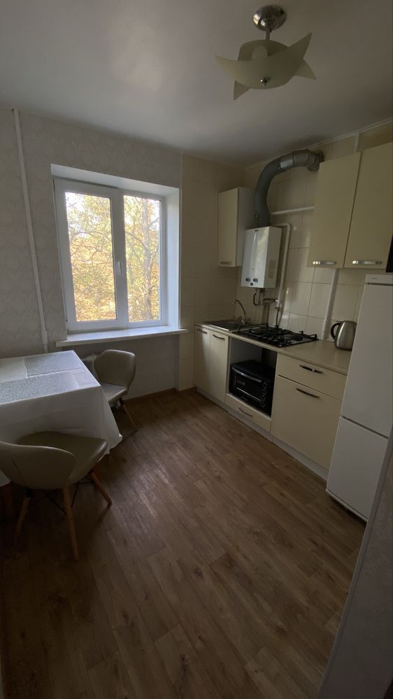 Продажа 2-комнатной квартиры 42 м², Александра Поля просп.