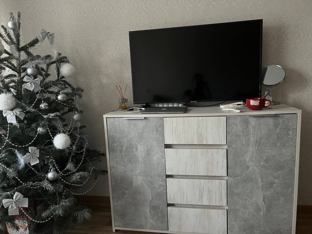 Продажа 2-комнатной квартиры 42 м², Александра Поля просп.