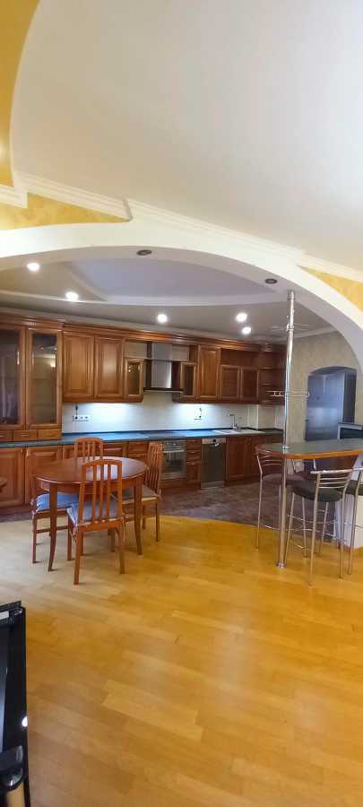 Продажа 3-комнатной квартиры 95 м², Героев Сталинграда просп., 20Б
