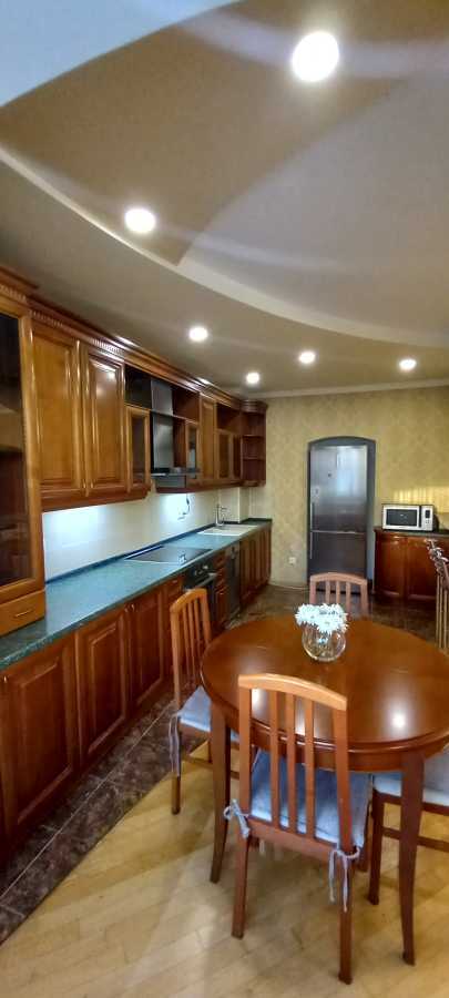 Продажа 3-комнатной квартиры 95 м², Героев Сталинграда просп., 20Б