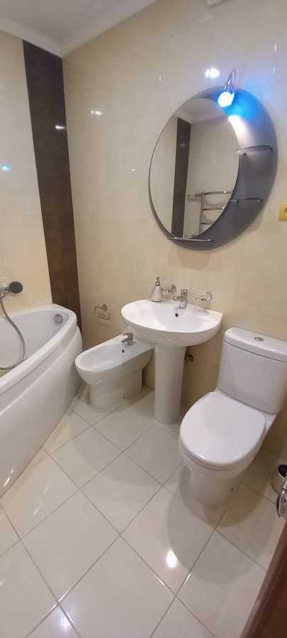 Продажа 3-комнатной квартиры 95 м², Героев Сталинграда просп., 20Б