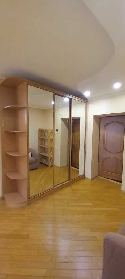 Продажа 3-комнатной квартиры 95 м², Героев Сталинграда просп., 20Б