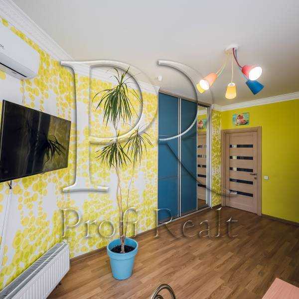 Продаж 2-кімнатної квартири 62 м², Регенераторна вул., 4к2
