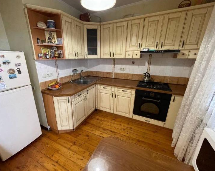Продажа 3-комнатной квартиры 63 м², Академика Королева ул.