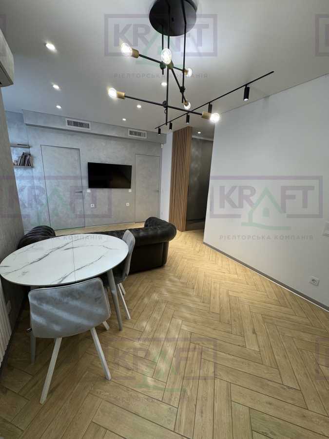 Продажа 2-комнатной квартиры 56 м², Льва Ландау просп., 52Д