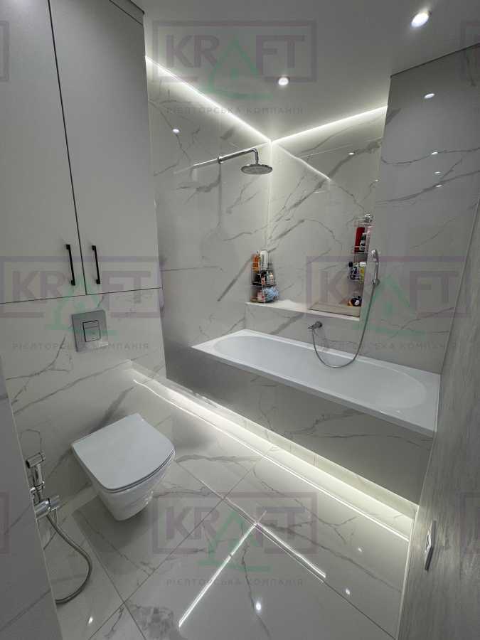 Продажа 2-комнатной квартиры 56 м², Льва Ландау просп., 52Д