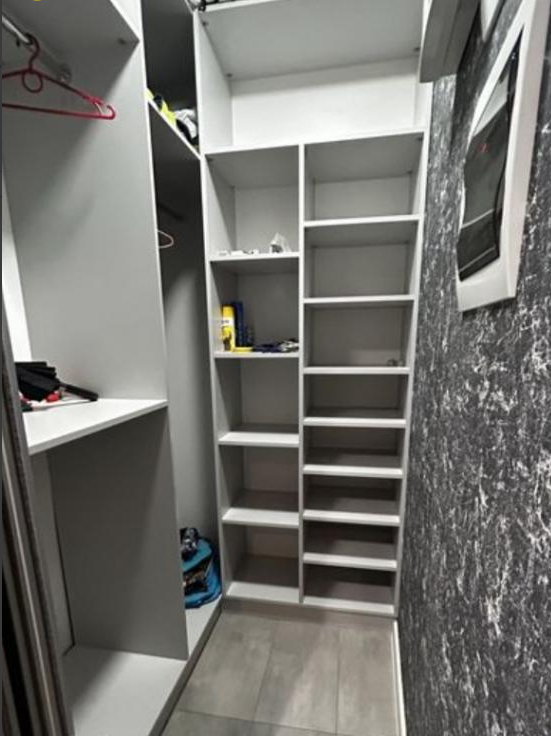 Продажа 3-комнатной квартиры 96000 м², Жаботинского ул.