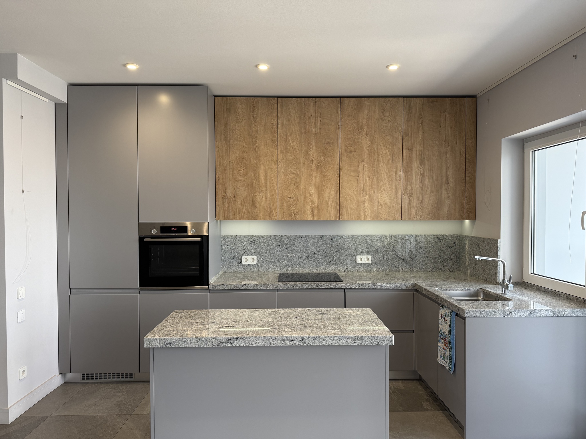 Аренда 3-комнатной квартиры 90 м², Богдановская ул., 7Б