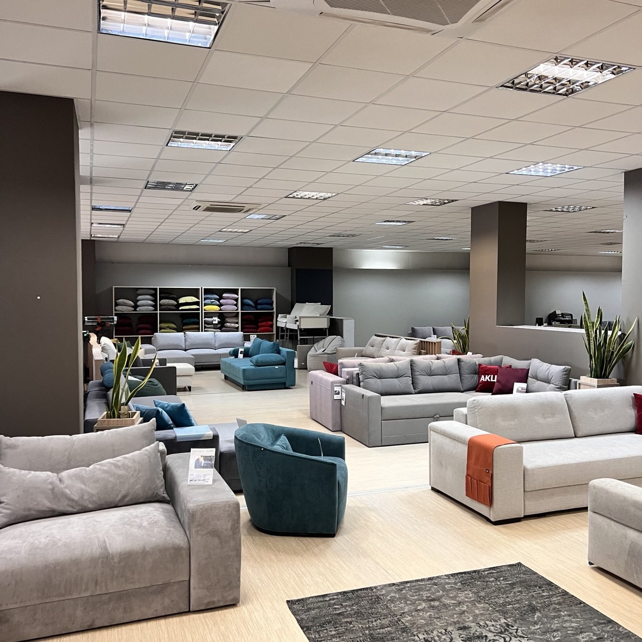 Аренда помещения свободного назначения 100 м², Степана Бандеры просп., 8