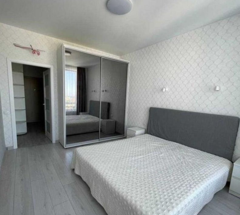 Продаж 1-кімнатної квартири 44 м², Толбухина вул.