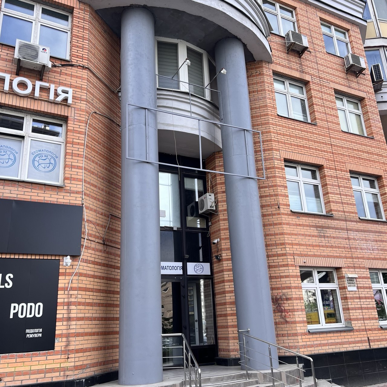 Оренда офісу 300 м², Маршала Тимошенка вул., 21
