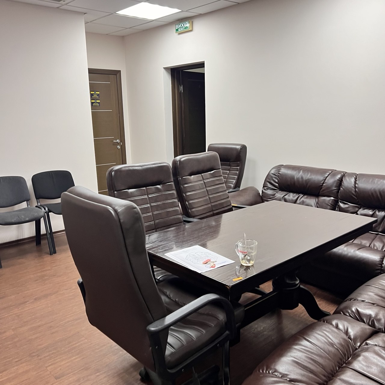 Оренда офісу 300 м², Маршала Тимошенка вул., 21