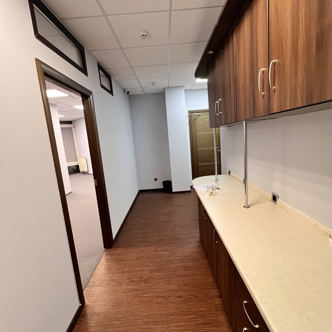 Оренда офісу 300 м², Маршала Тимошенка вул., 21