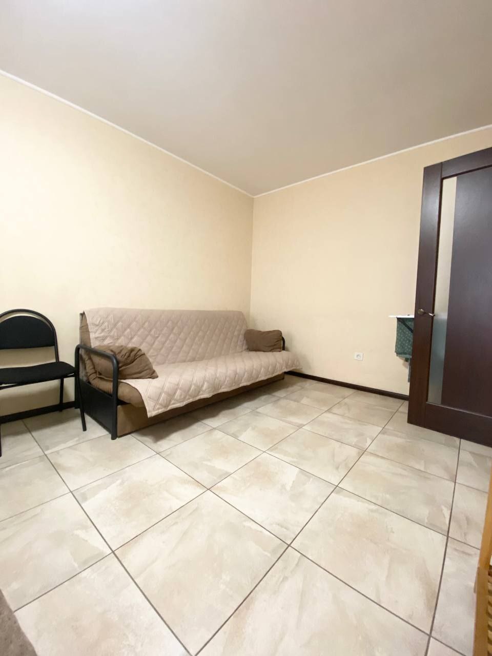 Продажа 1-комнатной квартиры 42 м², Новоместинская ул.