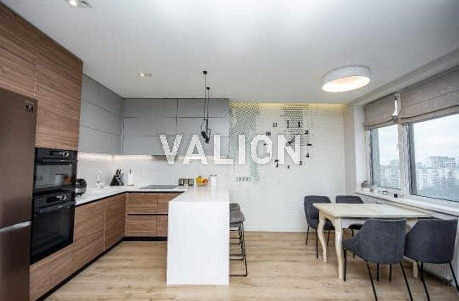 Продаж 3-кімнатної квартири 105 м², Правди просп., 43А
