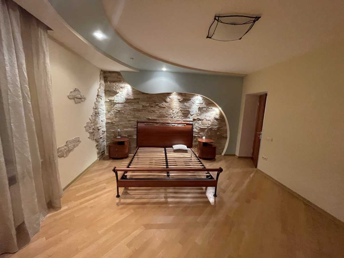 Продажа 3-комнатной квартиры 127 м², Героев Сталинграда просп., 12Д