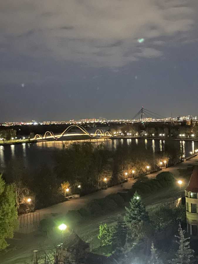 Продажа 3-комнатной квартиры 127 м², Героев Сталинграда просп., 12Д