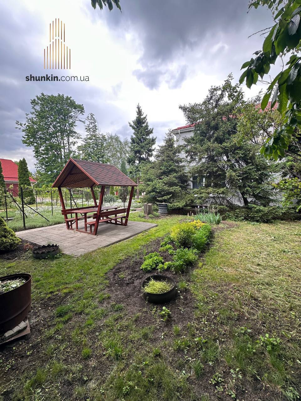 Продаж 5-кімнатної квартири 190 м²