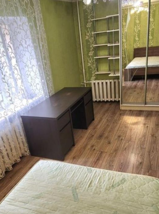 Продаж 2-кімнатної квартири 46 м², Варненська вул.